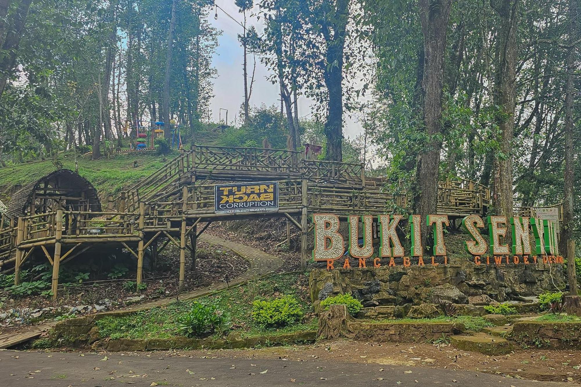 Bukit Senyum Residence Mitra Reddoorz Baruhtunggul Buitenkant foto